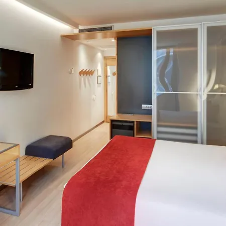Sercotel Caspe فندق 4*