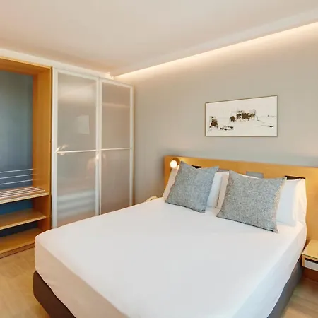 Отель Sercotel Caspe Барселона