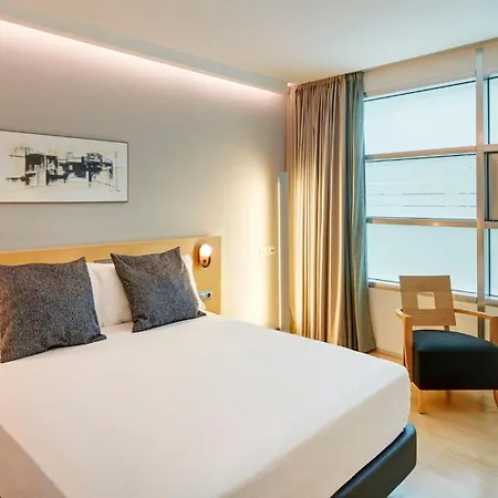 Sercotel Caspe 酒店