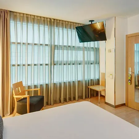 Sercotel Caspe 酒店 4*