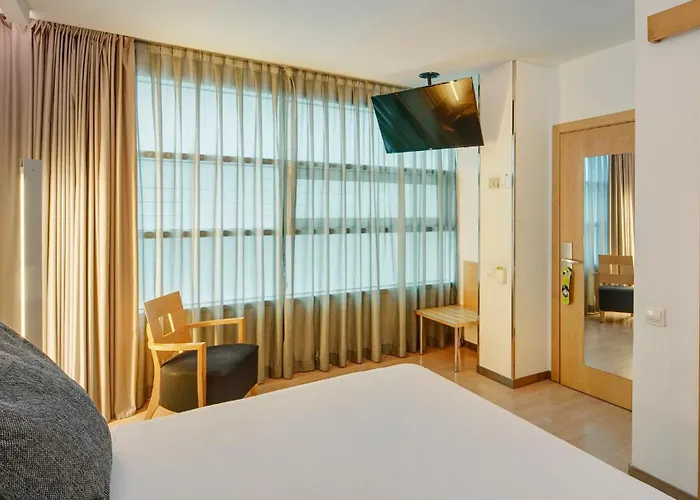 Sercotel Caspe Hotell 4*